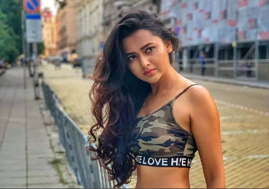 Tejasswi Prakash leaves Khatron Ke Khiladi 10