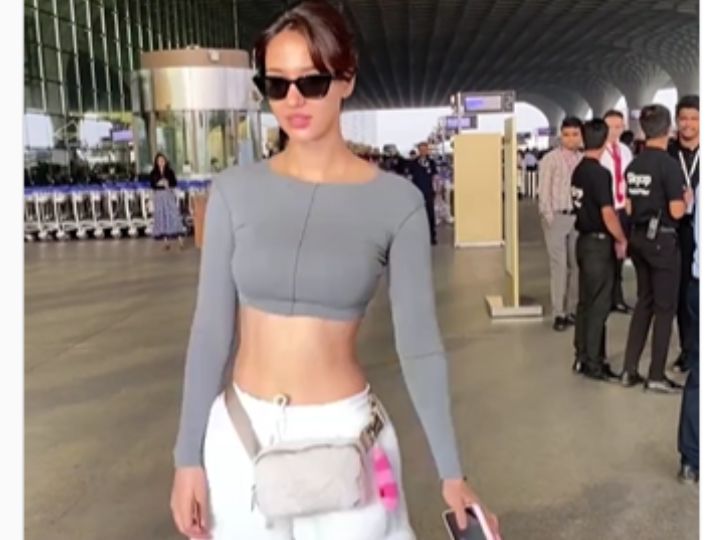 Netizens Brutally Body Shame Disha Patani For Looking Skinny In A Skin Tight Crop Top Checkout