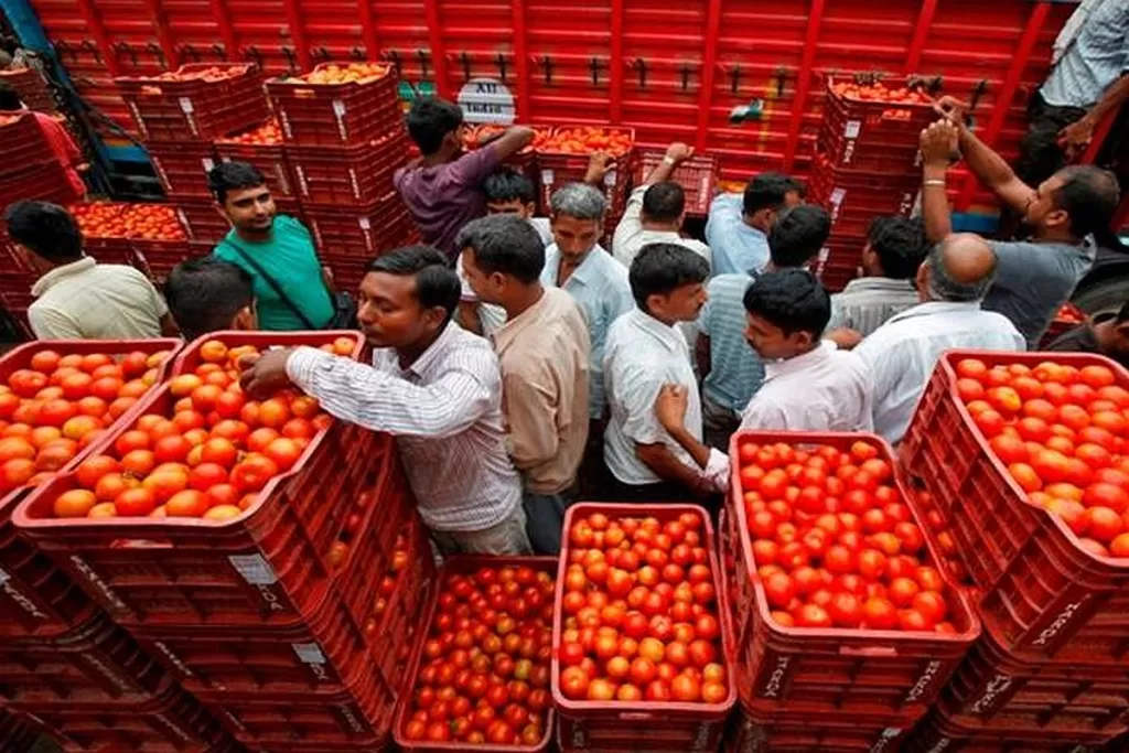 Sunil Shetty Raises Concern Over Rising Prices Of Tomatoes; Says: 'It Is Impacting Our Kitchen'