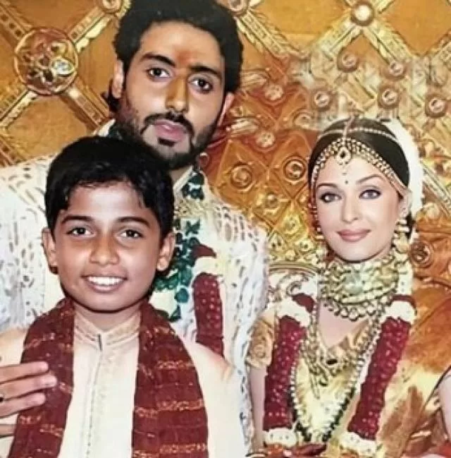 Aishwarya Rai-Abhishek Bachchan's Unseen Wedding Pictures Surface Online; Fans Go 'Wow'