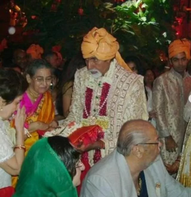 Aishwarya Rai-Abhishek Bachchan's Unseen Wedding Pictures Surface Online; Fans Go 'Wow'