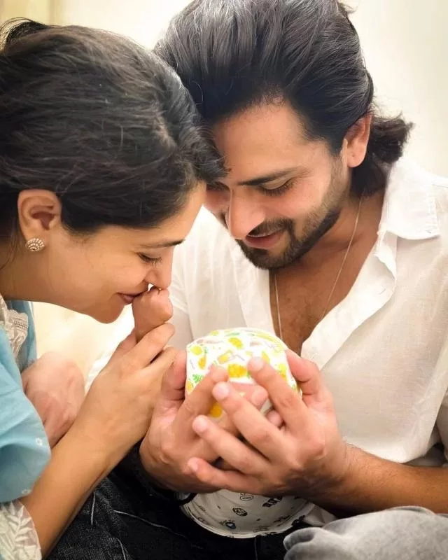 Newbie Mommy Dipika Kakar Dances With 1-Month-Old Son, Shares Glimpse From Bedroom!