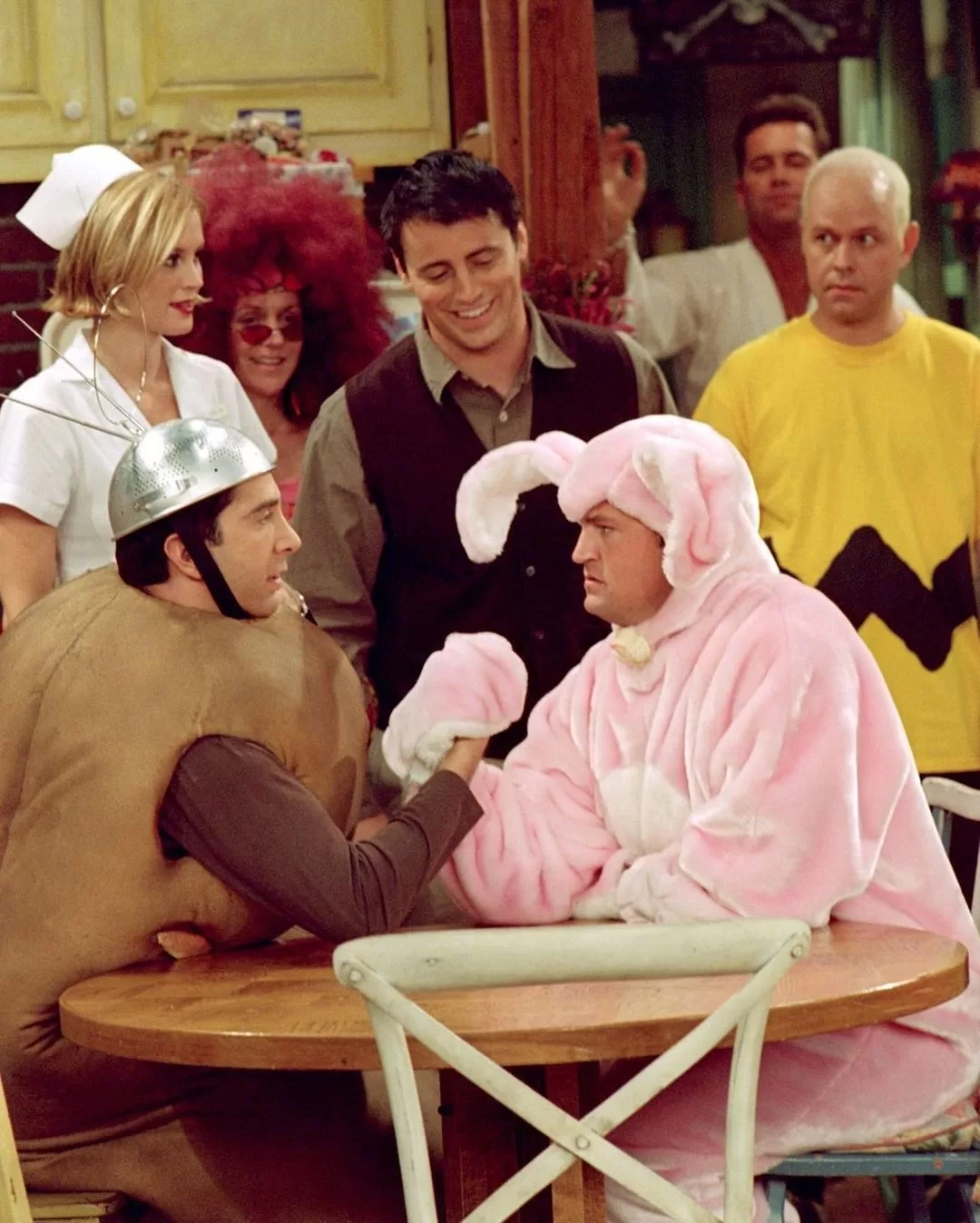 A scene from the sitcom Friends