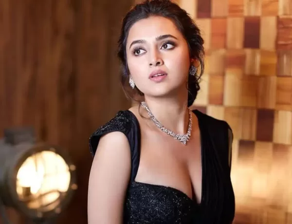 Big Boss 15's Tejasswi Prakash Radiates Joy in Denim Dress: Fans Mesmerized by Effortless Glamour and Genuine Smiles!