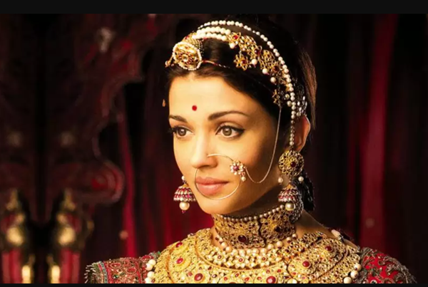 Aishwarya Rai in Jodha Akbar