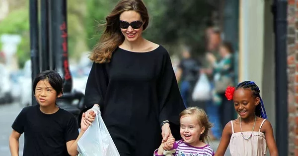 Angelina Jolie shopping with her kids
