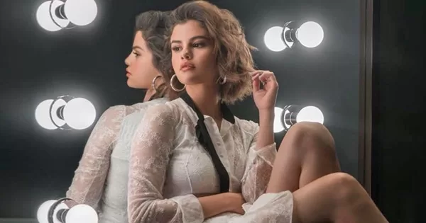 Selena Gomez promotes body acceptance and being comfortable in own skin