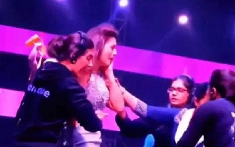 Past Blast: Gauhar Khan Recalls On-Stage Assault When She Was Slapped Thrice! Gauahar Khan Recalls Horrific Incident of Being Slapped Thrice During Live On-Stage Performance Gauahar Khan's 2014 live performance at India's Raw Star's conclusion garnered attention. However, crowd member Mohammad Akil Malik suddenly rushed onstage and beat the actress three times because her clothing was too low. Fortunately, security caught him and gave him over to the police, but Gauahar was shaken. On a show, she stated, 