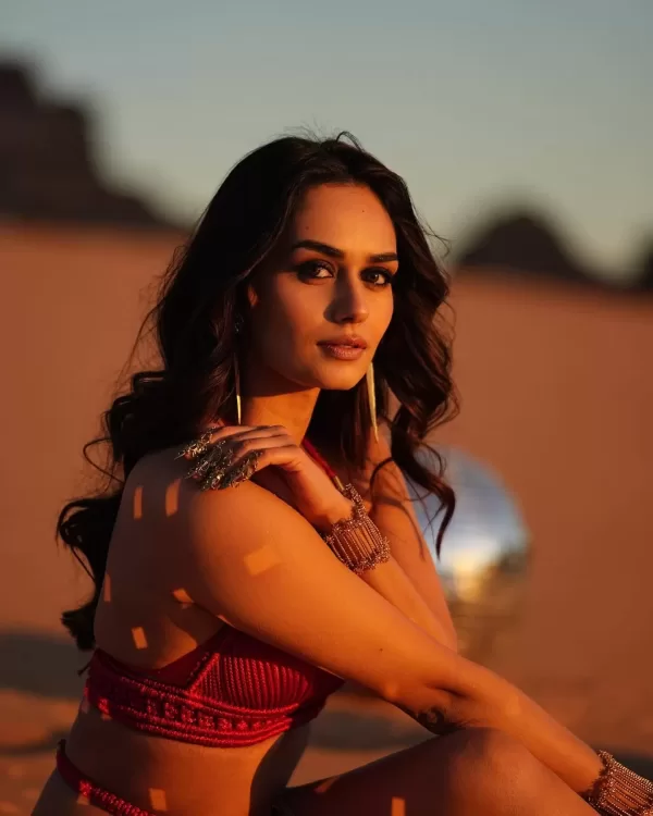 Manushi chhillar gorgeous looks in Red