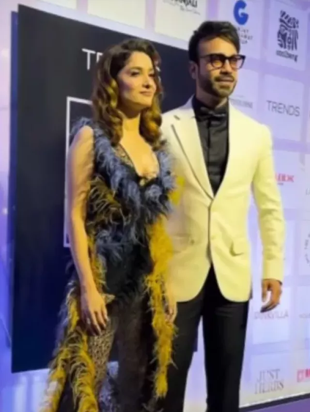 ANkita's outfit resembles katrina's iconic look of 2022