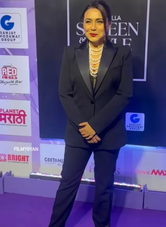 Rani Mukherjee wears a pantsuit for Pinkvilla awards