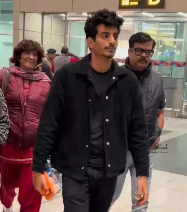 Palaash Muchhal avoid paps