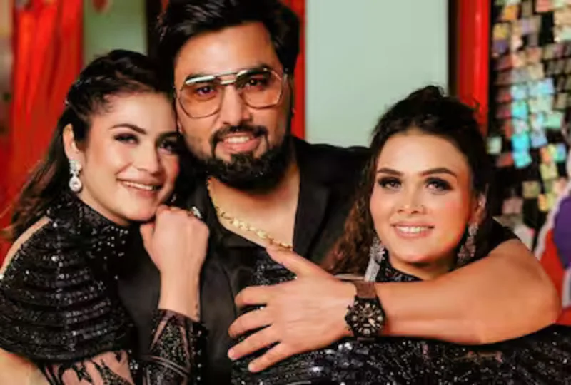 Armaan Malik with wives