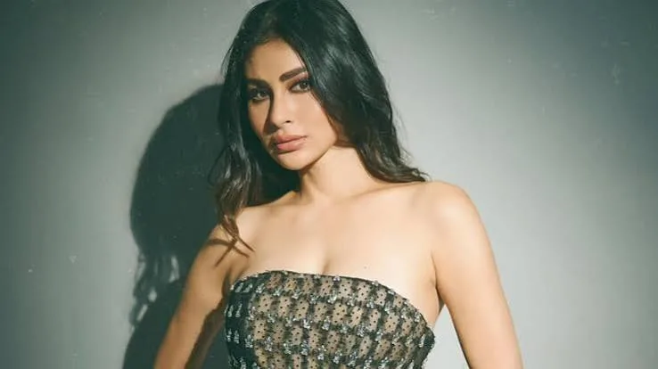 Mouni Roy pic